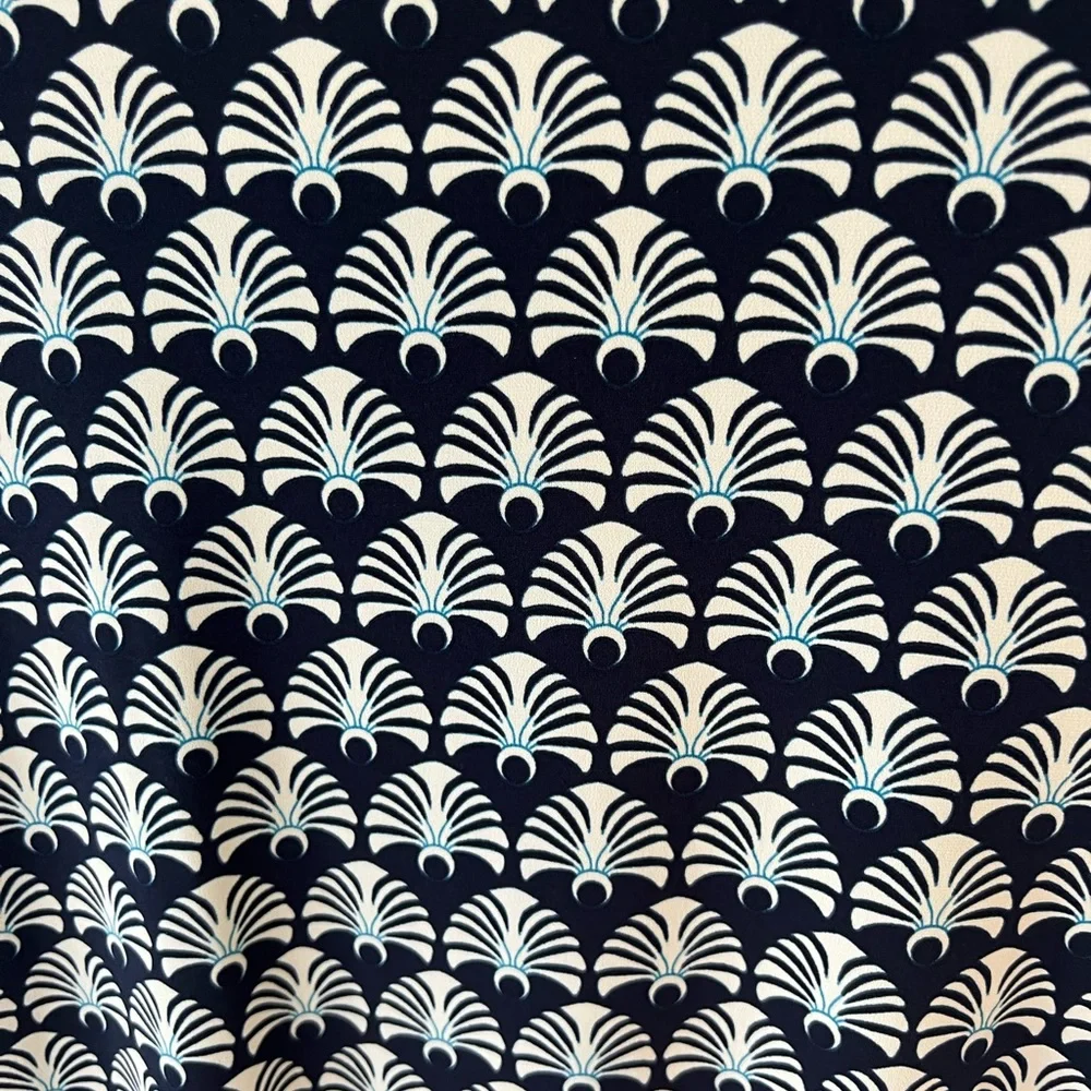 Patterned crossover top by Charter Club size L - Picture 5 of 8